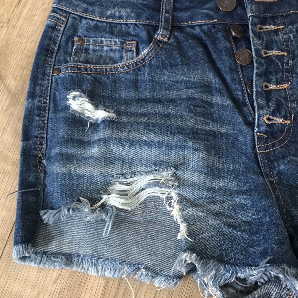🔸3🔸 Refuge Jean Shorts - Picture 9 of 13